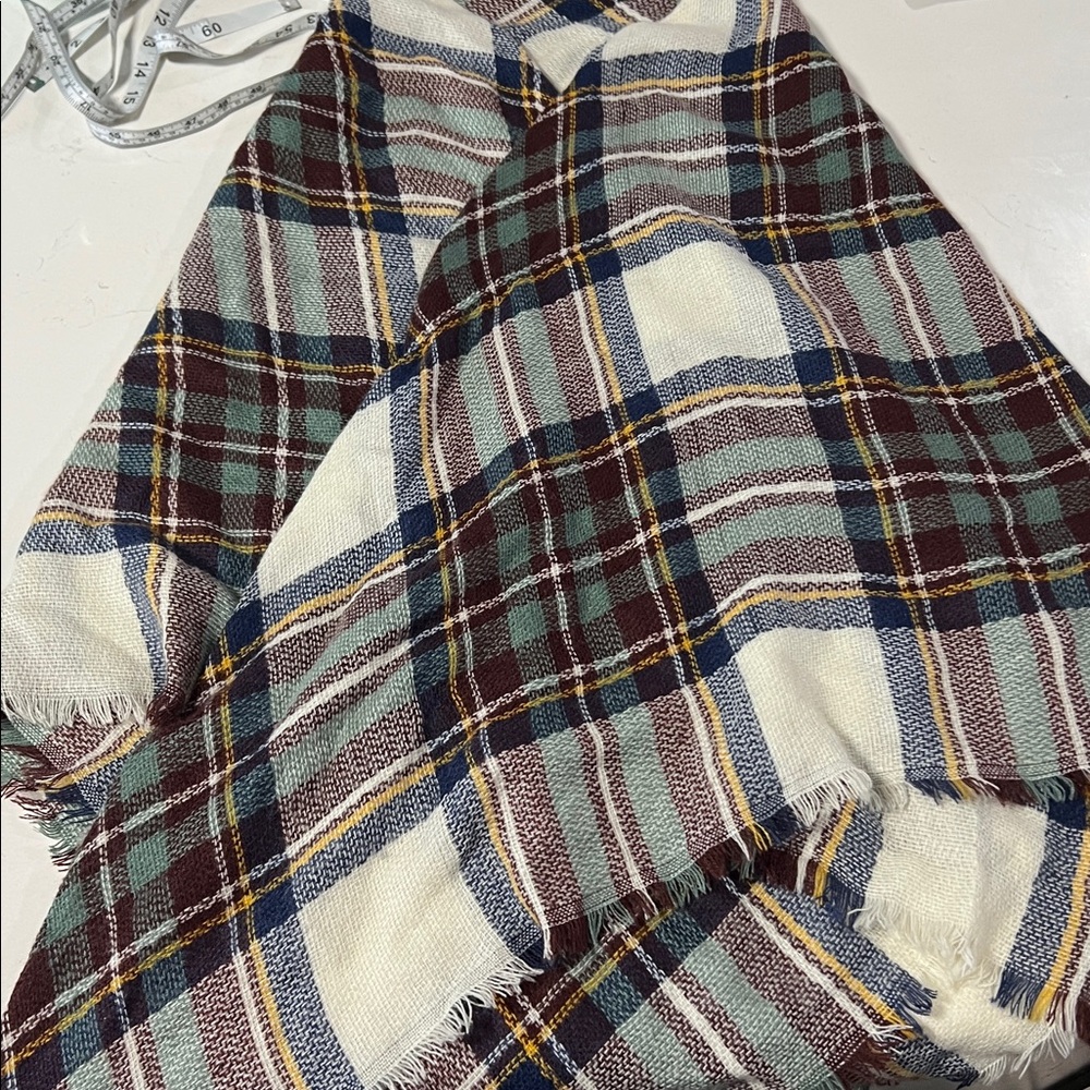 Plaid Patterned Blanket Scarf - Picture 2 of 2
